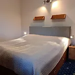 Viktoria 3*