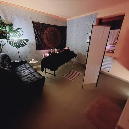 维拉维克托利亚酒店 招待所 劳耶克特普利采