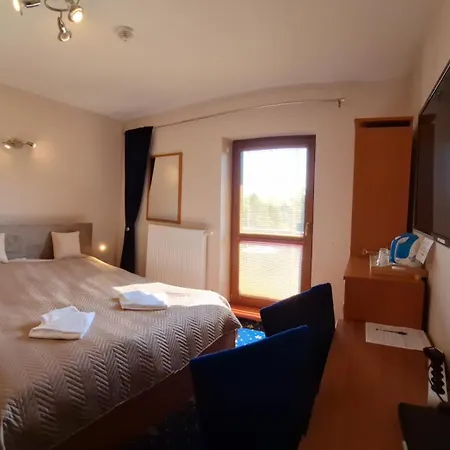 Viktoria 3*