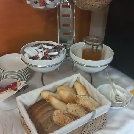 Viktoria بيت ضيافة 3*